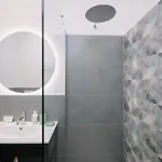 Pop Domus O بيت ضيافة 4*